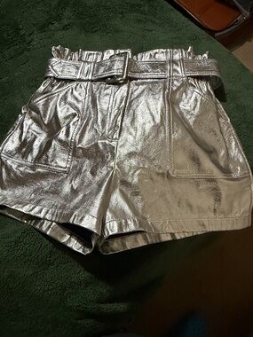 Metallic Silver High-Waist Paperbag Shorts with Belt M
